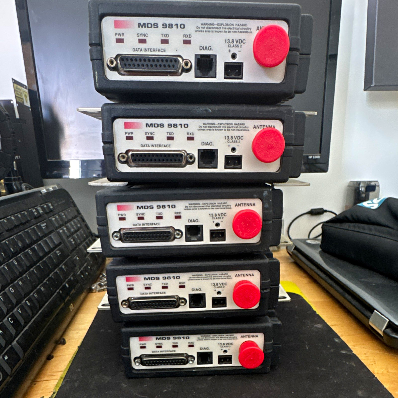 Adaptive Broadband MDS 9810 Spread Spectrum Base Station Transceiver 9810XN10FNA Adaptive Broadband MDS 9810 Spread Spectrum Base Station Transceiver 9810XN10FNA