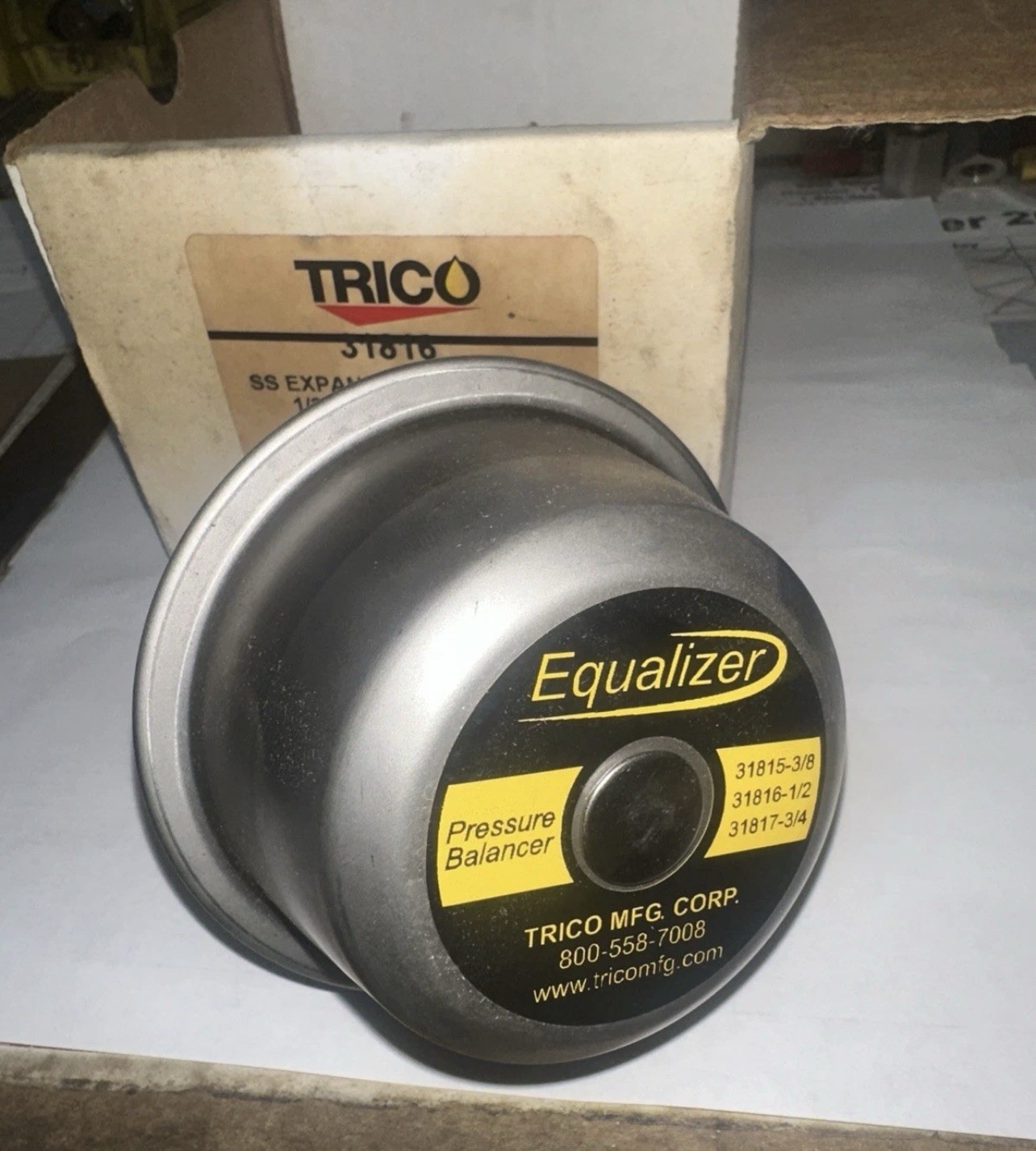 NEW TRICO SS Expansion Chamber 1/2 NPT 25 Cube In 31816.              P6