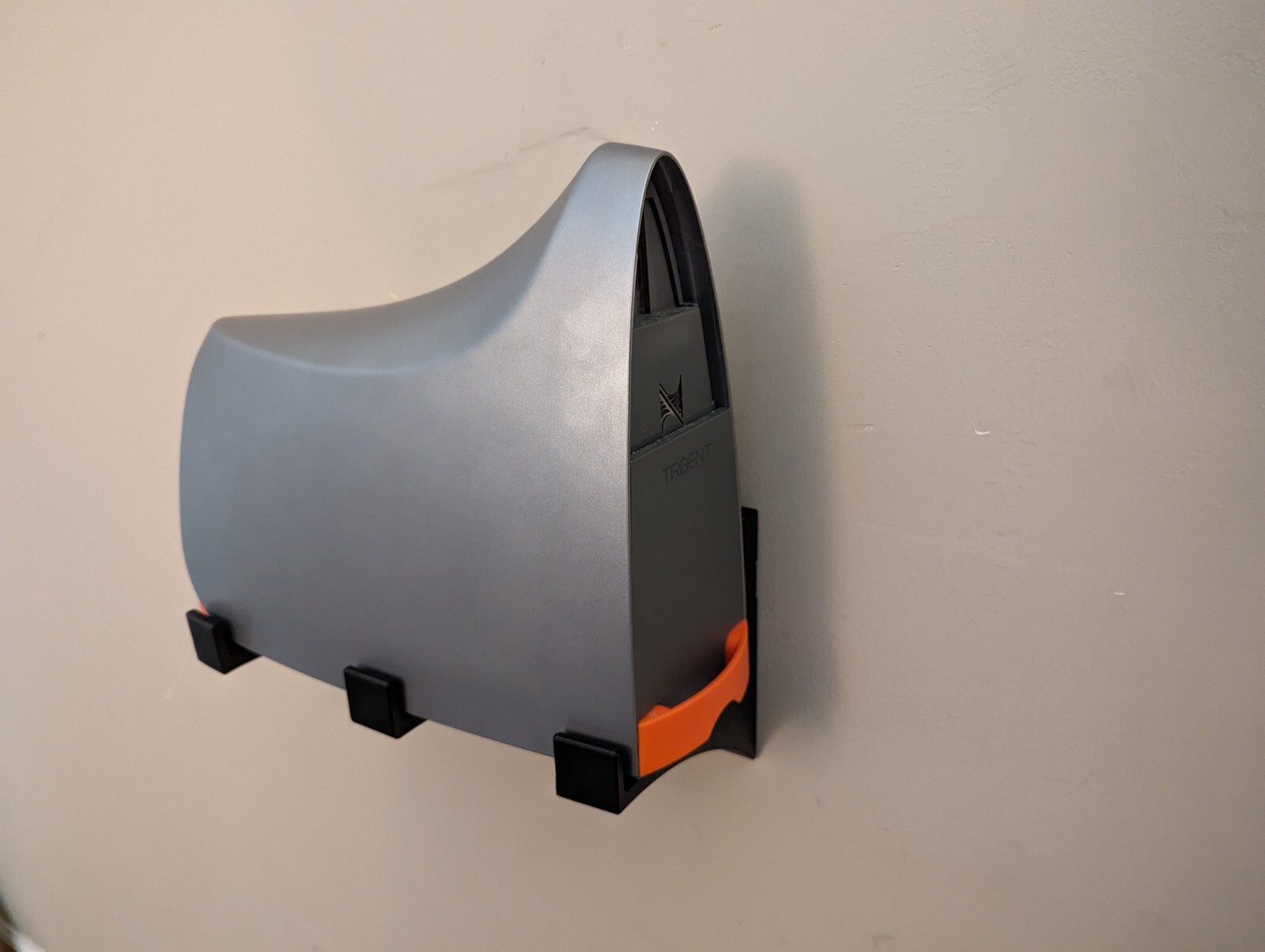 Wall Mounting Bracket Kit for Neptune Systems Apex Trident w/ Level Fits NP Wall Mounting Bracket Kit for Neptune Systems Apex Trident w/ Level Fits NP