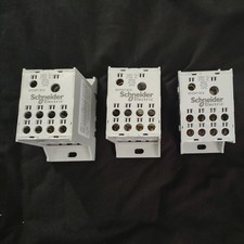 (Lot of 3 )Schneider Electric NSYEBAP13618 Power Distribution Block 600V picture