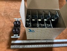 Vintage Eagle 270-BU 2-Pole Brown Duplex Receptacles 15A 125V Box of 10 NOS picture