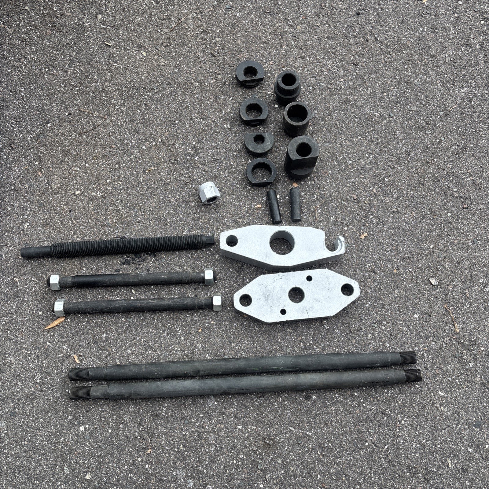 420A) New W/O Box OTC 4241 OTC KING PIN & ANCHOR PIN PUSHER W/O 30 TON RAM 420A) New W/O Box OTC 4241 OTC KING PIN & ANCHOR PIN PUSHER W/O 30 TON RAM