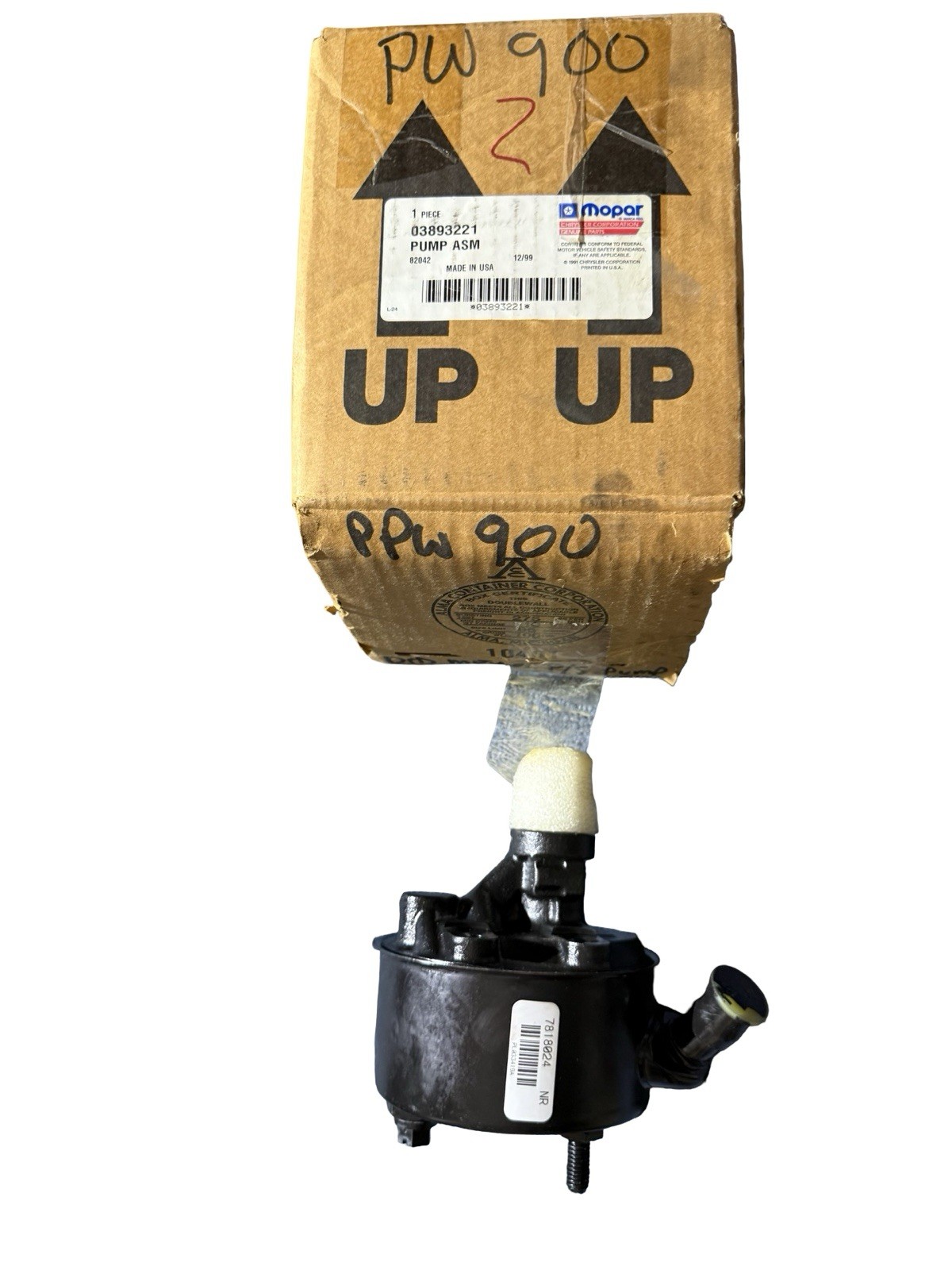 Mopar NOS Obsolete Pump 03893221 Mopar NOS Obsolete Pump 03893221