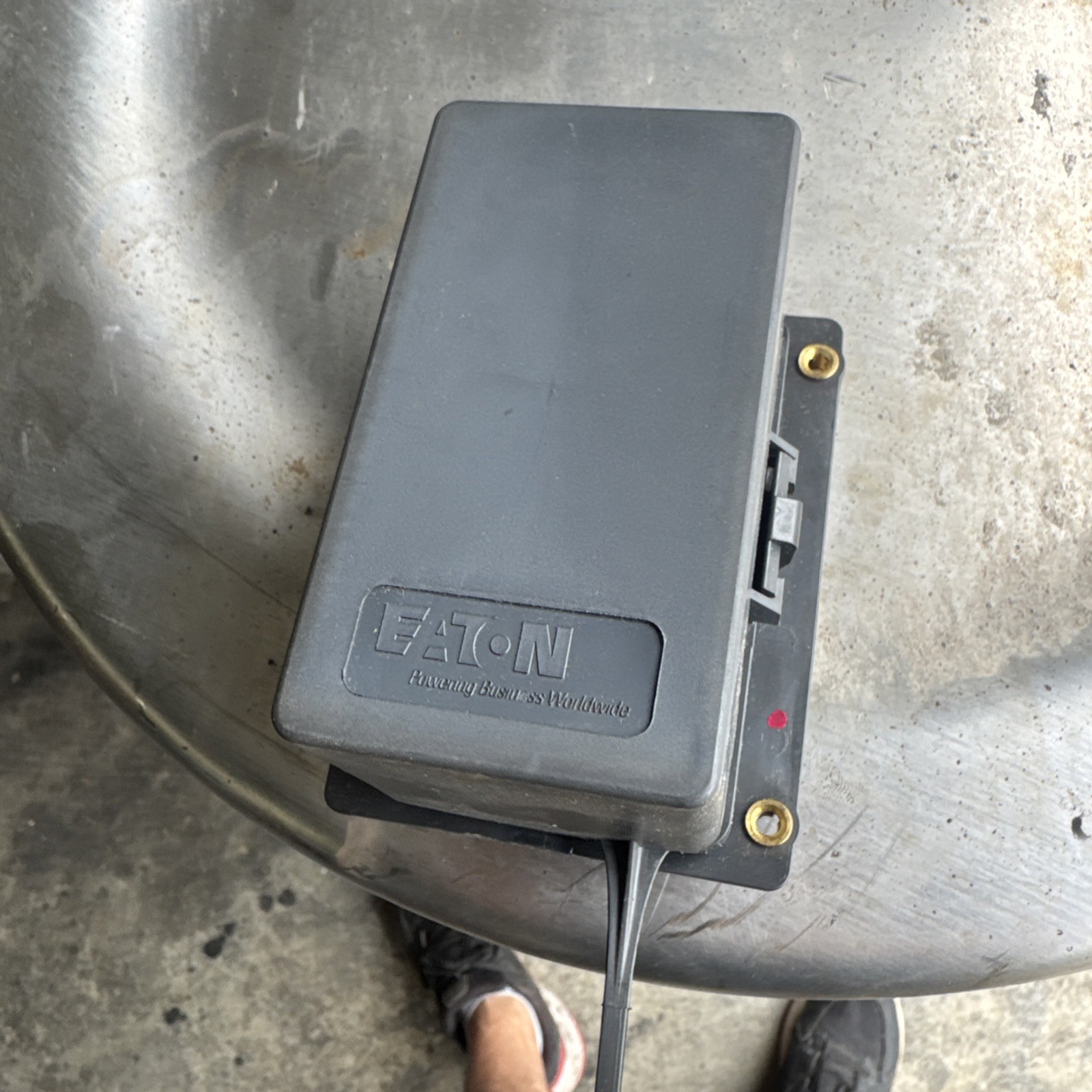 EATON CORPORATION 15305-5-2-4 / 15305524 (BRAND NEW)