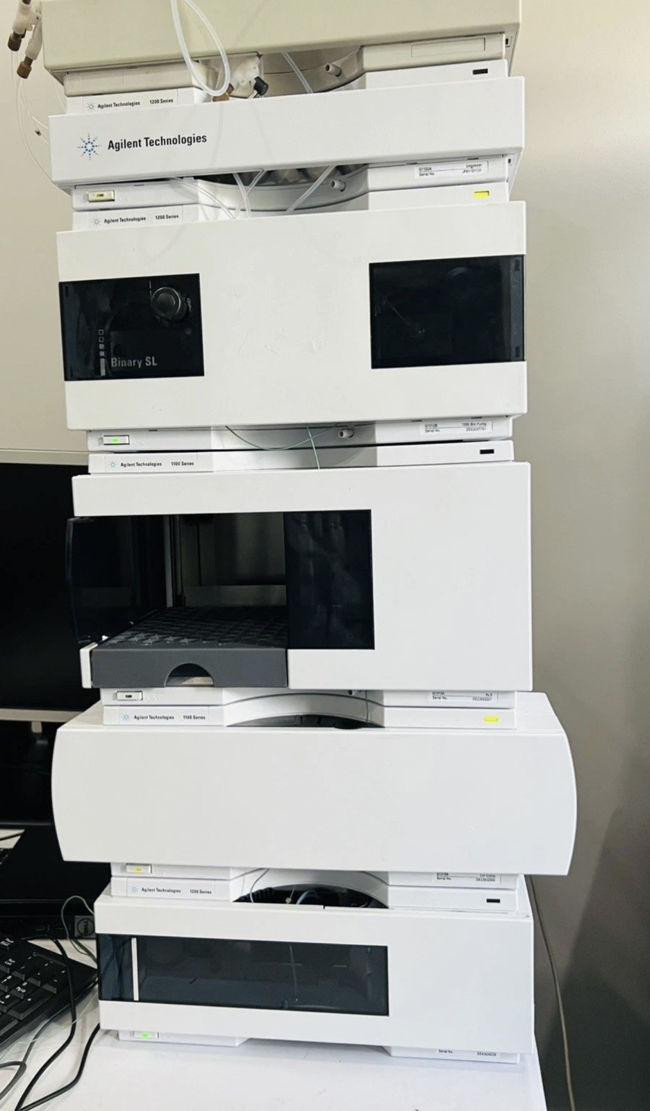 Agilent 1100 & 1200 HPLC DAD System, PC with Openlab chem software & Test Method Agilent 1100 & 1200 HPLC DAD System, PC with Openlab chem software & Test Method