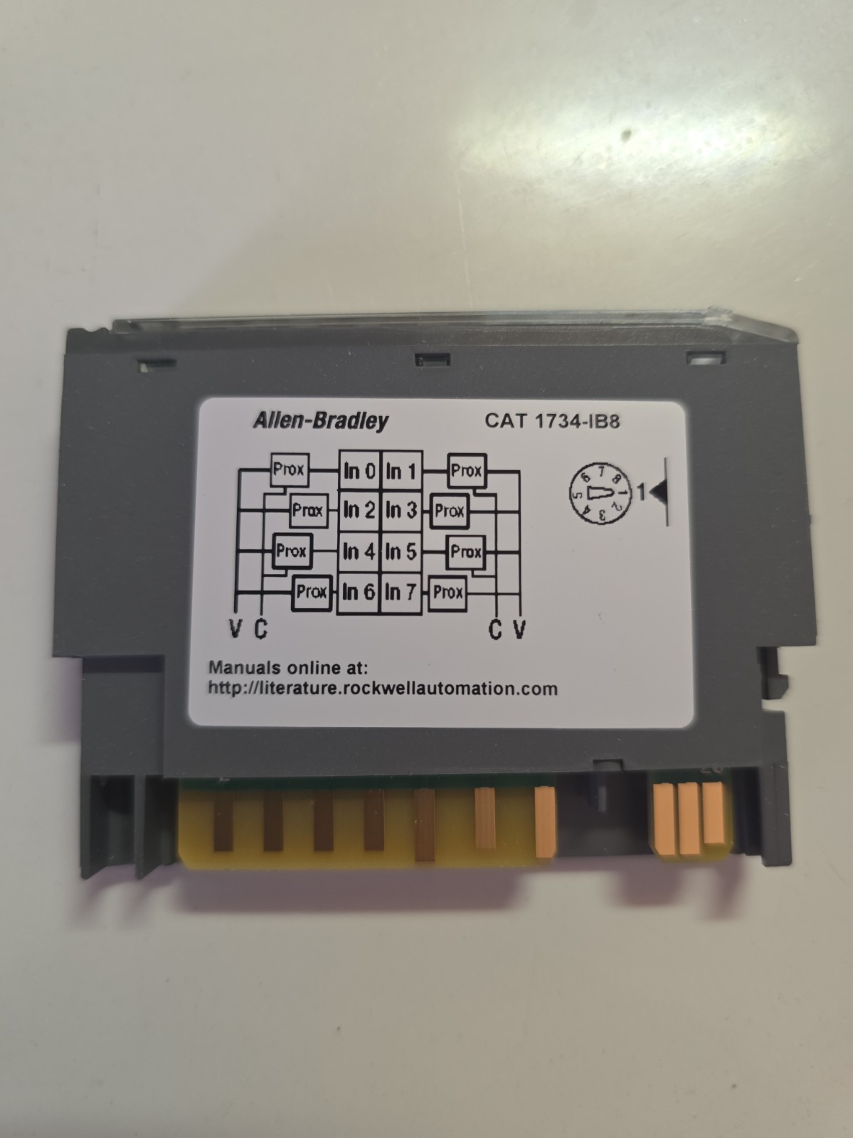 Allen-Bradley 1734-IB8 Digital Input Module 8-Point AB Allen-Bradley 1734-IB8 Digital Input Module 8-Point AB