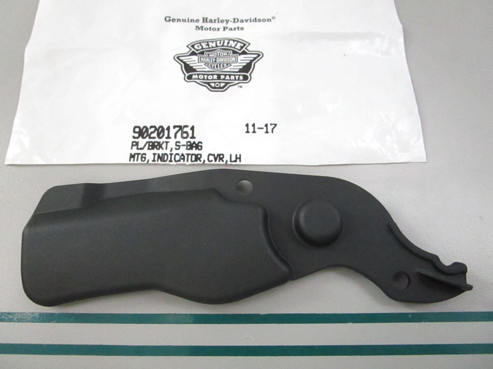 NEW OEM 90201761 Harley Davidson Bracket 0810 NEW OEM 90201761 Harley Davidson Bracket 0810