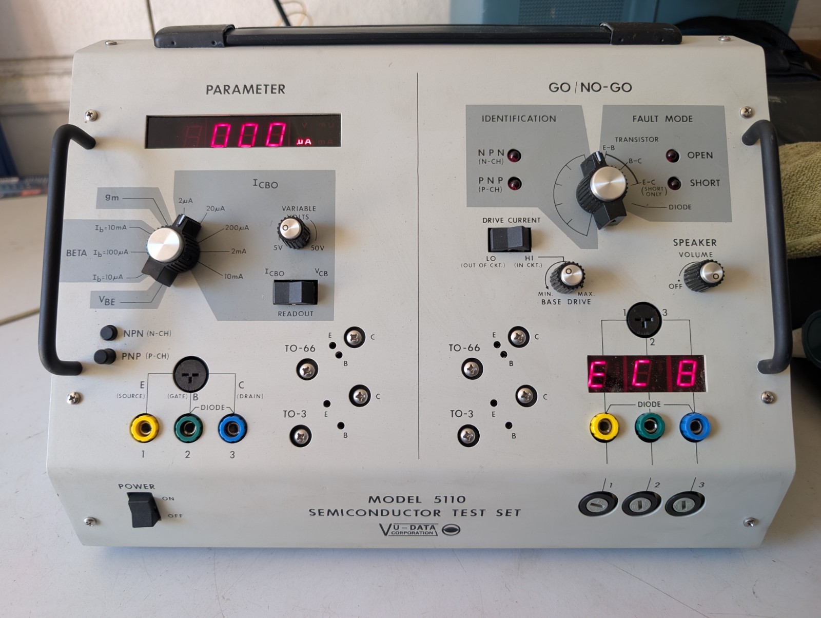 VU-DATA 5110 Semiconductor Test Set Transistor Diode Tester US Navy Tested