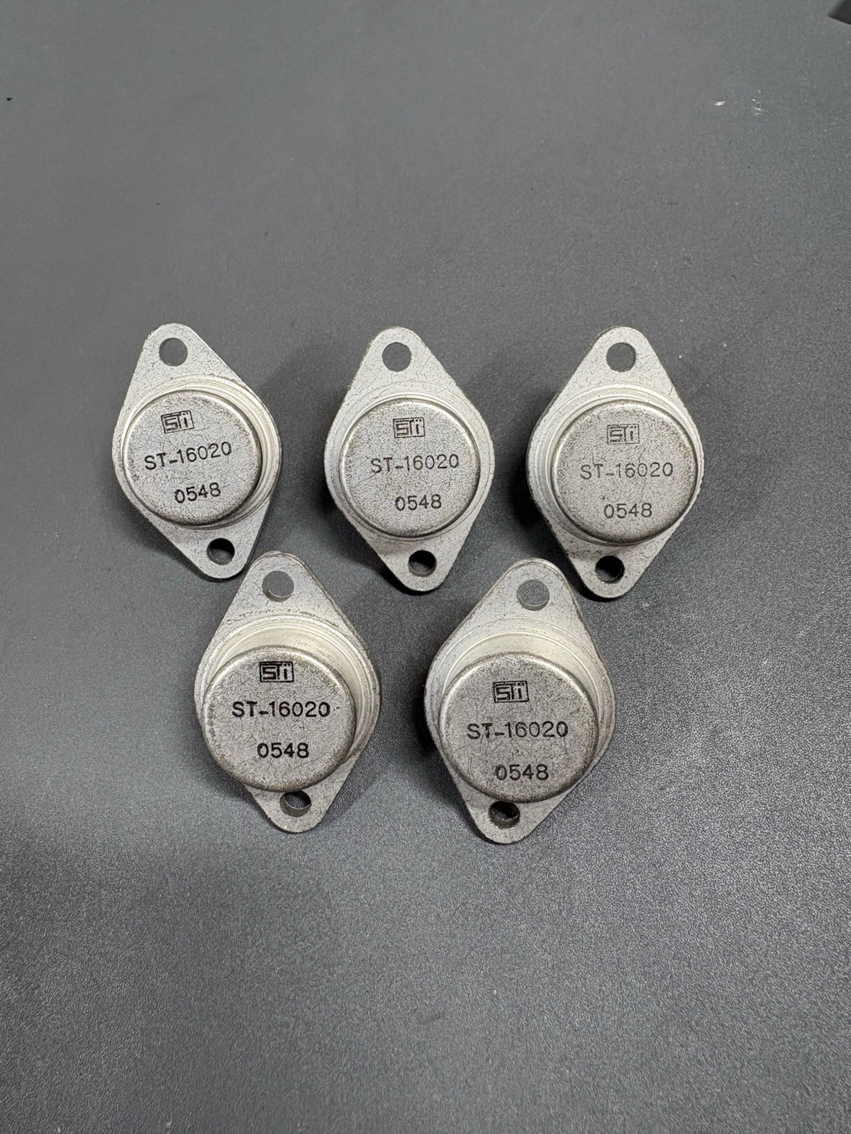10x STI ST-16020 NPN Power Transistors TO-3 USA 10x STI ST-16020 NPN Power Transistors TO-3 USA
