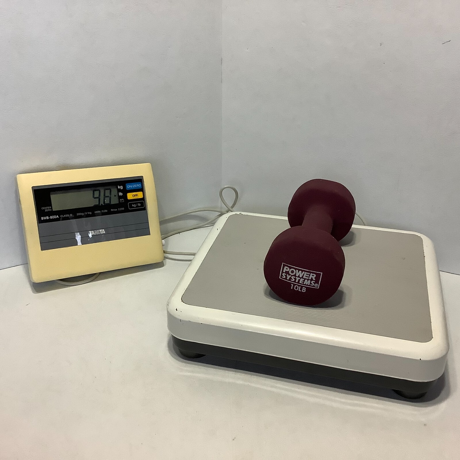 Tanita #BWB-800A Digital Scale 440lb/200kg Capacity Tanita #BWB-800A Digital Scale 440lb/200kg Capacity