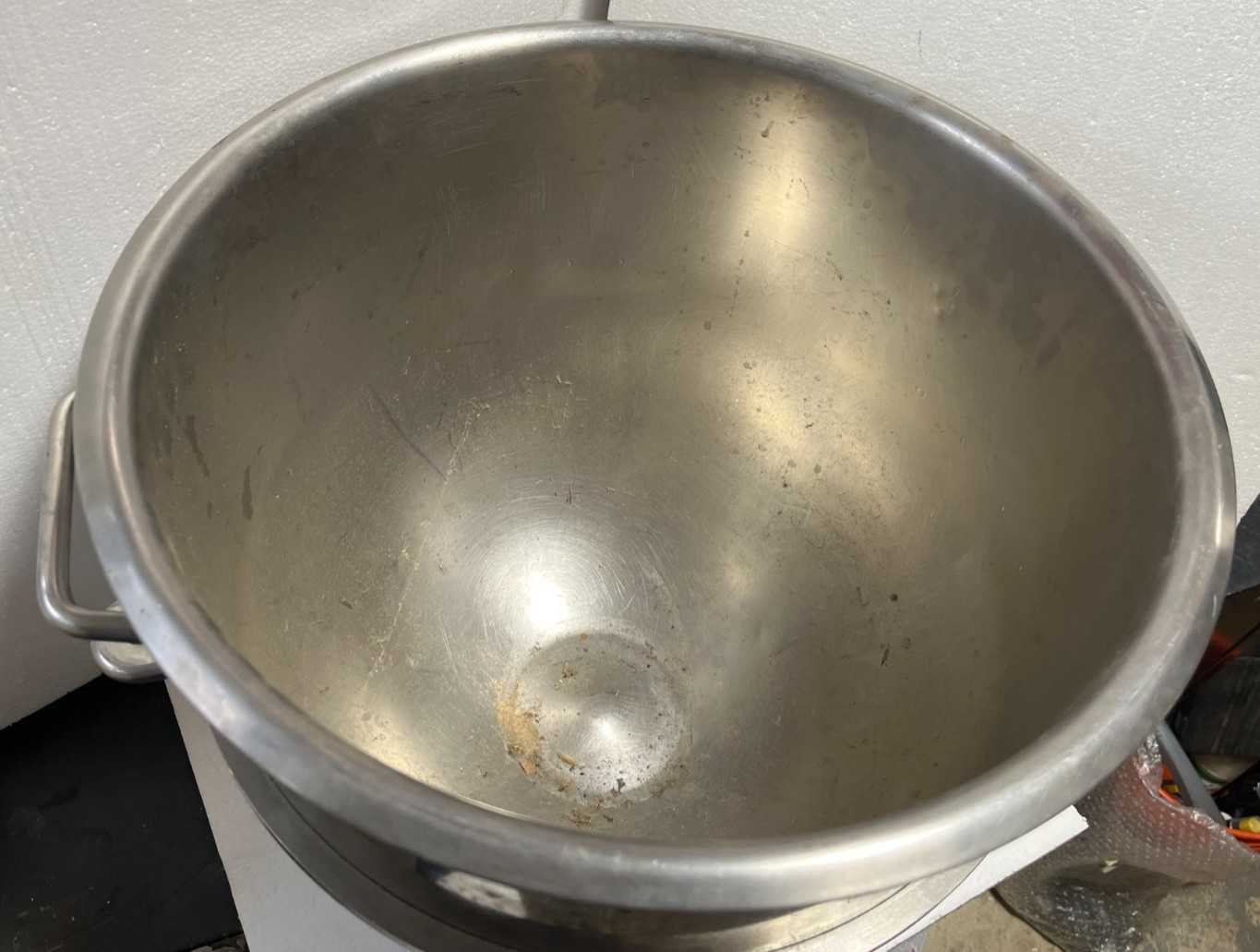 Genuine Hobart 30 Qt Stainless Mixer Bowl BOWL-STST30 00-295655 00-014167 Genuine Hobart 30 Qt Stainless Mixer Bowl BOWL-STST30 00-295655 00-014167