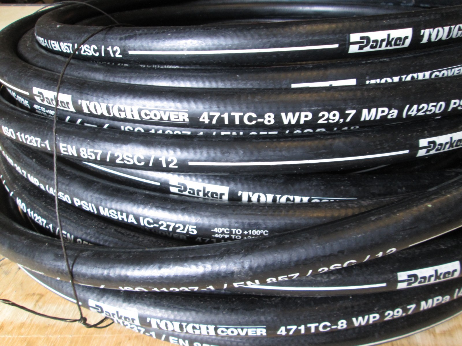 PARKER HYDRAULIC HOSE 471TC-8 1/2