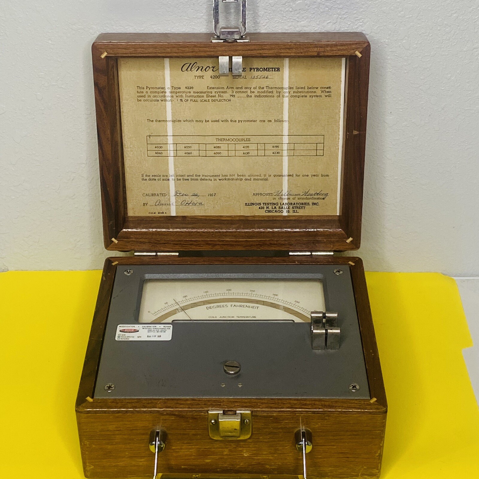 Vtg ALNOR PORTABLE PYROMETER TYPE 4200 ILLINOIS TESTING LABS Untested Wood Box Vtg ALNOR PORTABLE PYROMETER TYPE 4200 ILLINOIS TESTING LABS Untested Wood Box