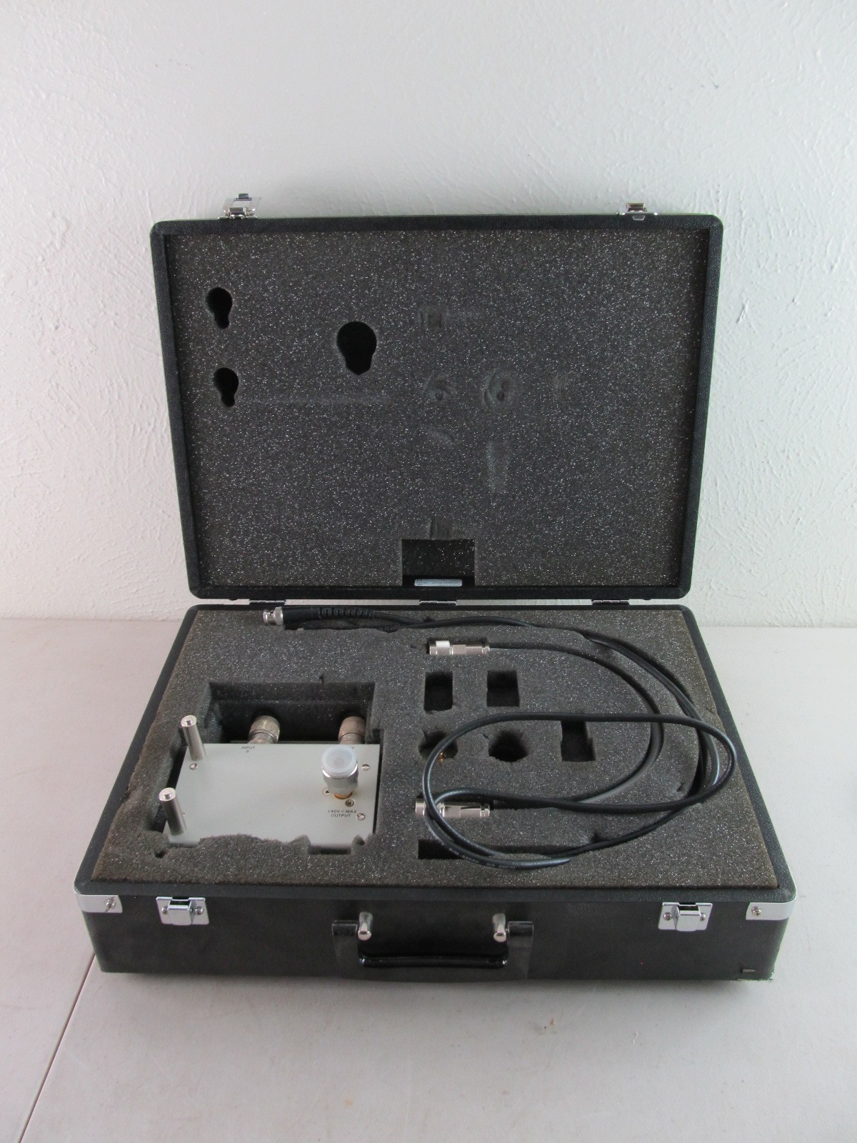 HP 41951A Impedance Test Kit (Missing 50 ohm load) HP 41951A Impedance Test Kit (Missing 50 ohm load)