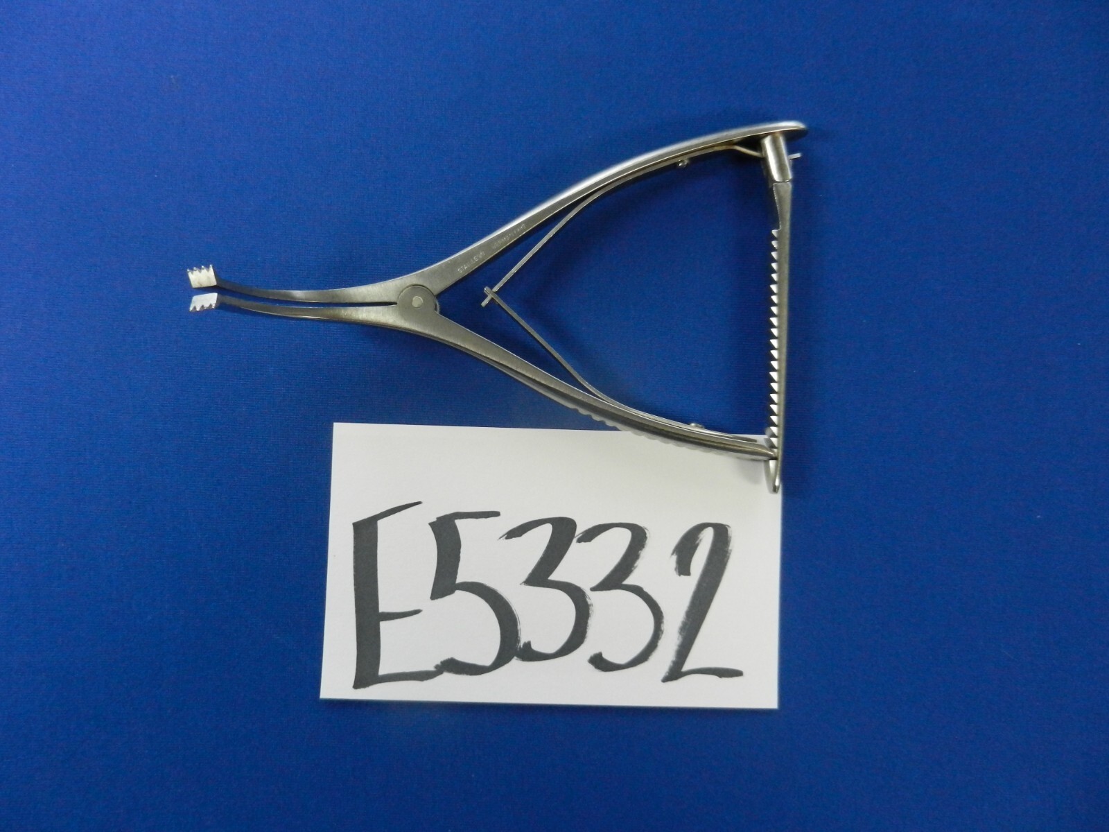 E5332 Codman 61-2516 Inge Pediatric Lamina Spreader E5332 Codman 61-2516 Inge Pediatric Lamina Spreader