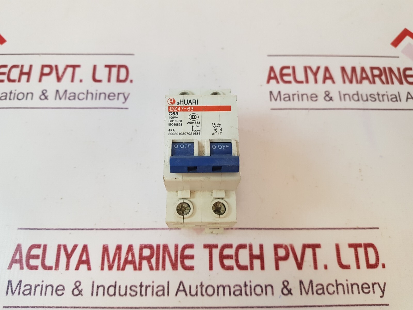 Huari DZ47-63 C63 Circuit Breaker 400V AC Huari DZ47-63 C63 Circuit Breaker 400V AC