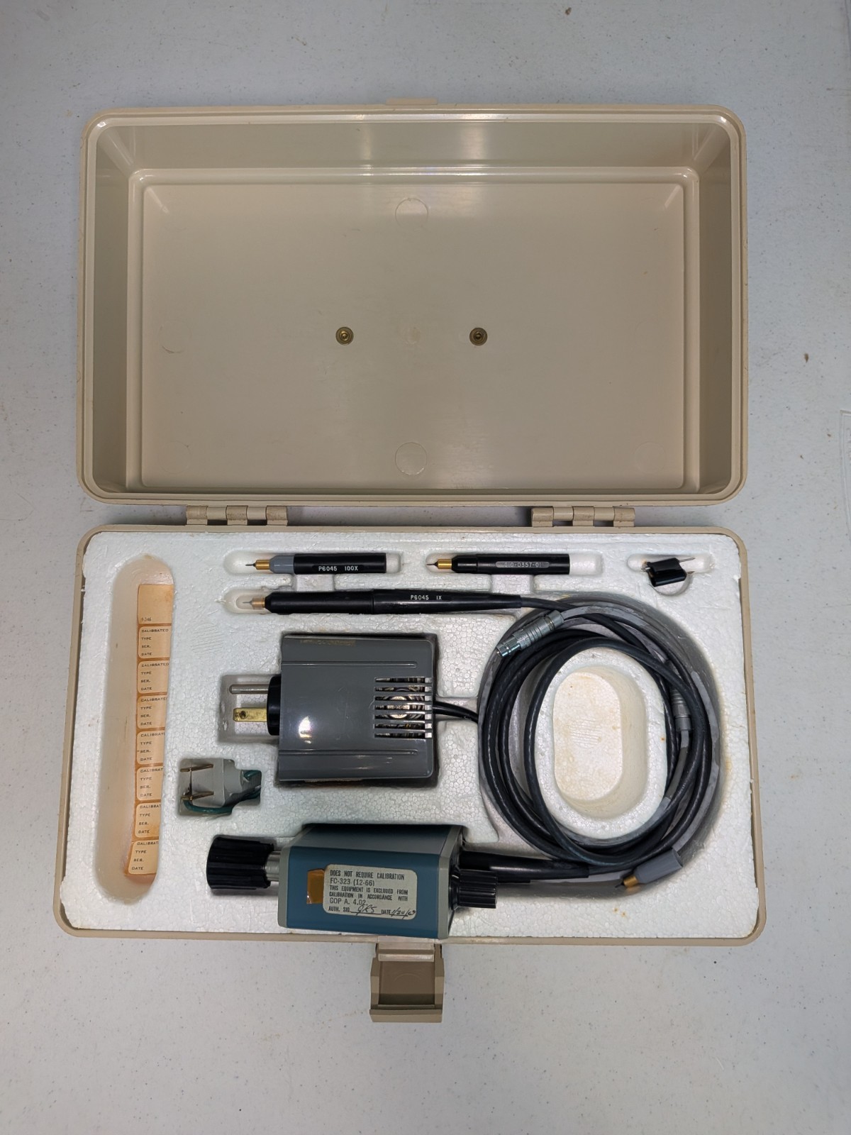 Vintage Tektronix P6045 FET Probe Package Complete Kit w/ Case & Power Supply