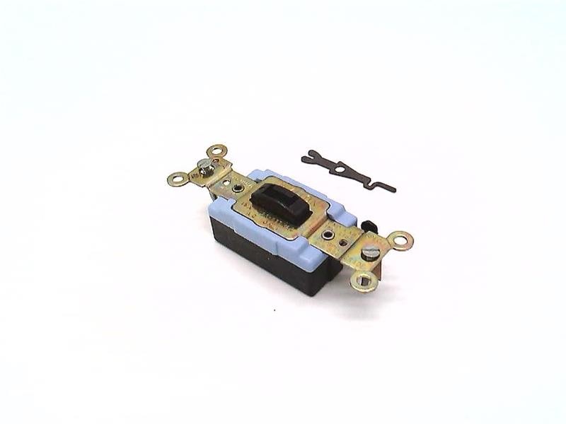 LEVITON 1101-2 / 11012 (NEW IN BOX)