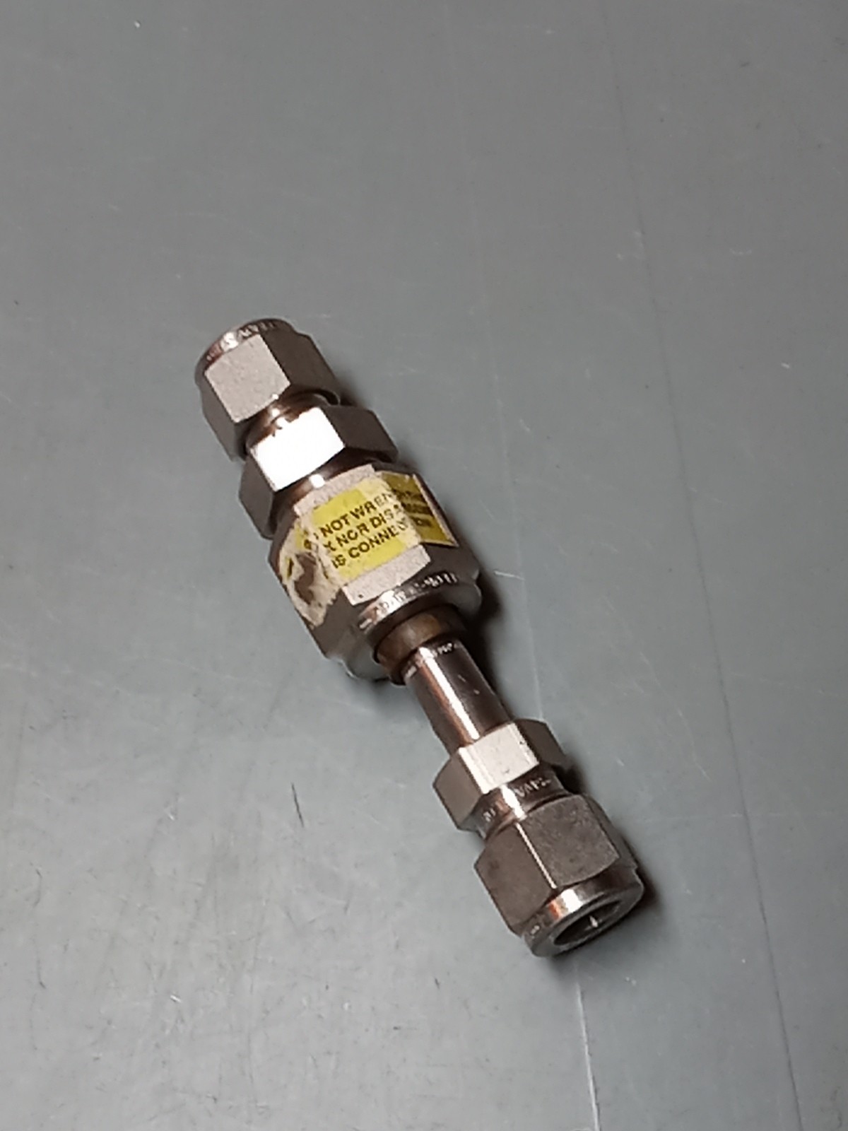 Swagelok Stainless Steel Dielectric Union Fitting 3/8 Swagelok Stainless Steel Dielectric Union Fitting 3/8