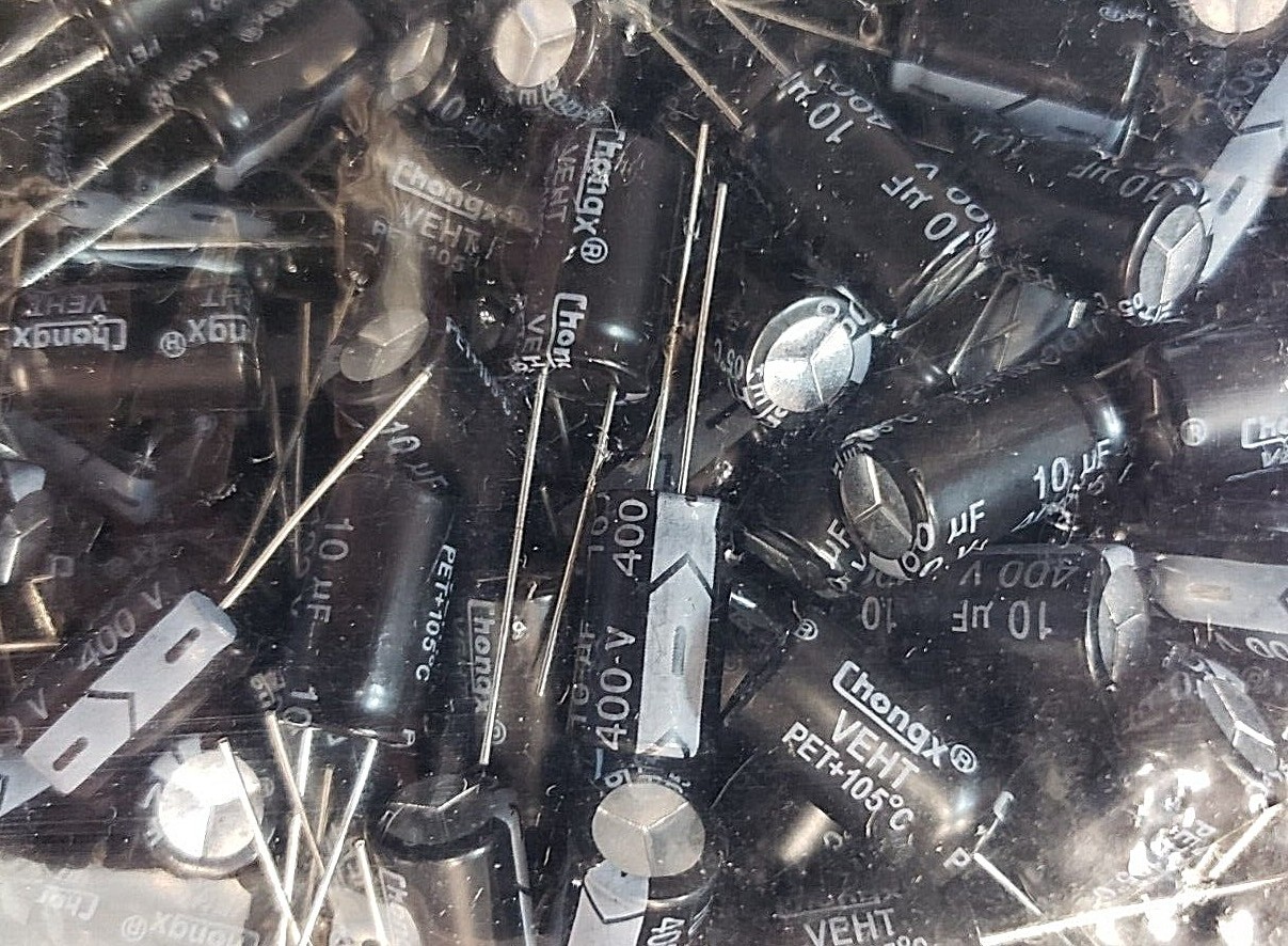 10uF 400V (100x) Electrolytic Capacitors 400V 10uF Volume 10x17 mm 10uF 400V (100x) Electrolytic Capacitors 400V 10uF Volume 10x17 mm