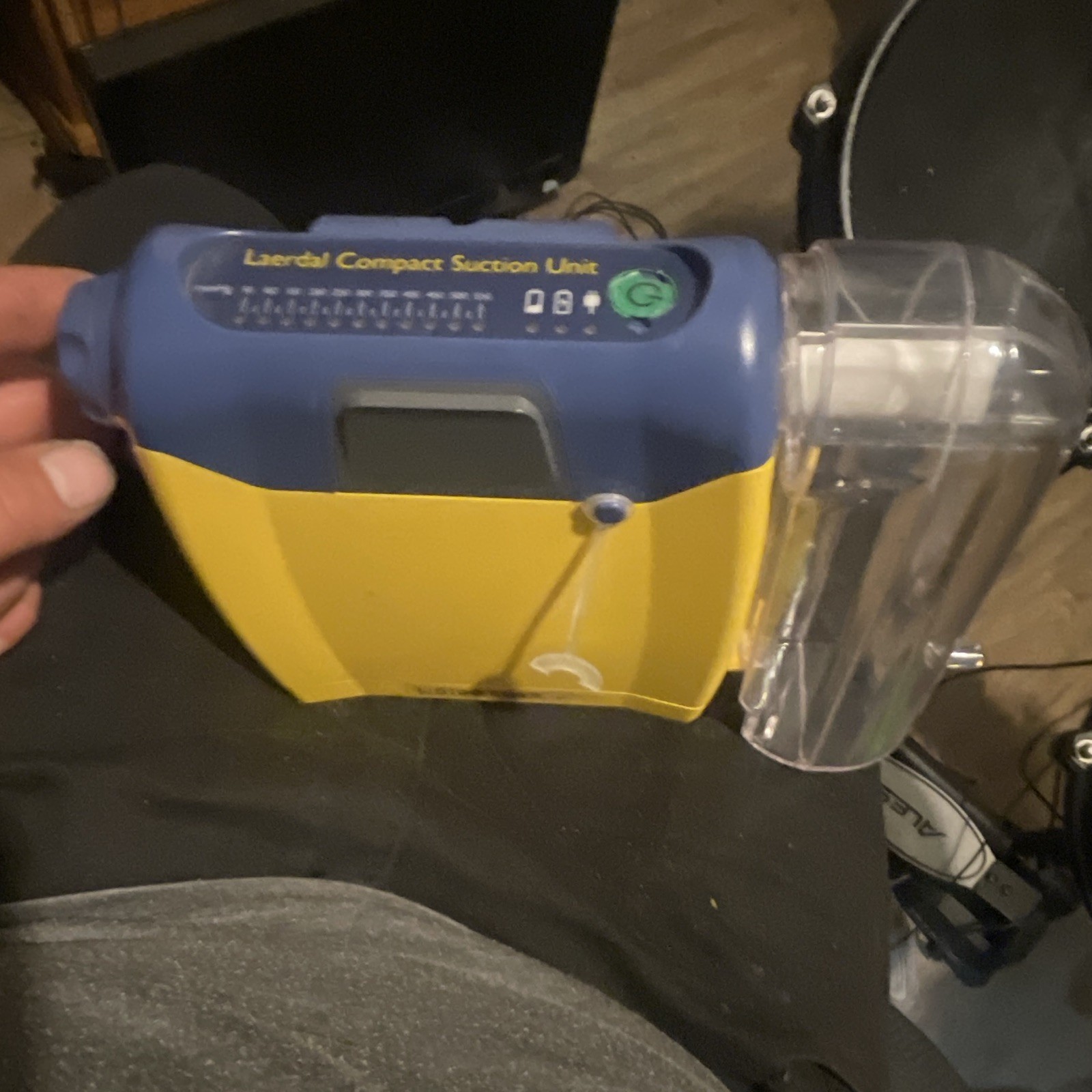 Laerdal Compact Suction Unit LSU Portable Suction Pump w/ Audible/Visual Alarm