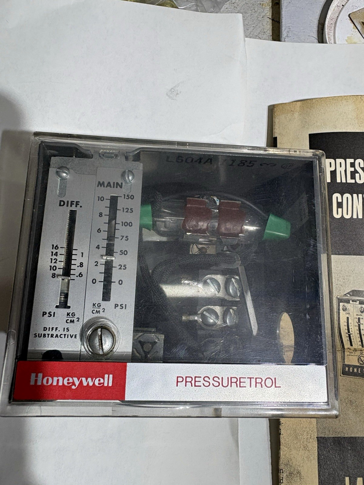 NOS Honeywell L604A-1185 Pressuretrol Controller 150 PSI Original Box & Manual NOS Honeywell L604A-1185 Pressuretrol Controller 150 PSI Original Box & Manual