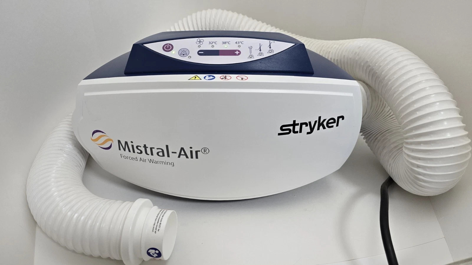Stryker Mistral-Air Plus MA1100-PM Forced Air Warming Unit Stryker Mistral-Air Plus MA1100-PM Forced Air Warming Unit