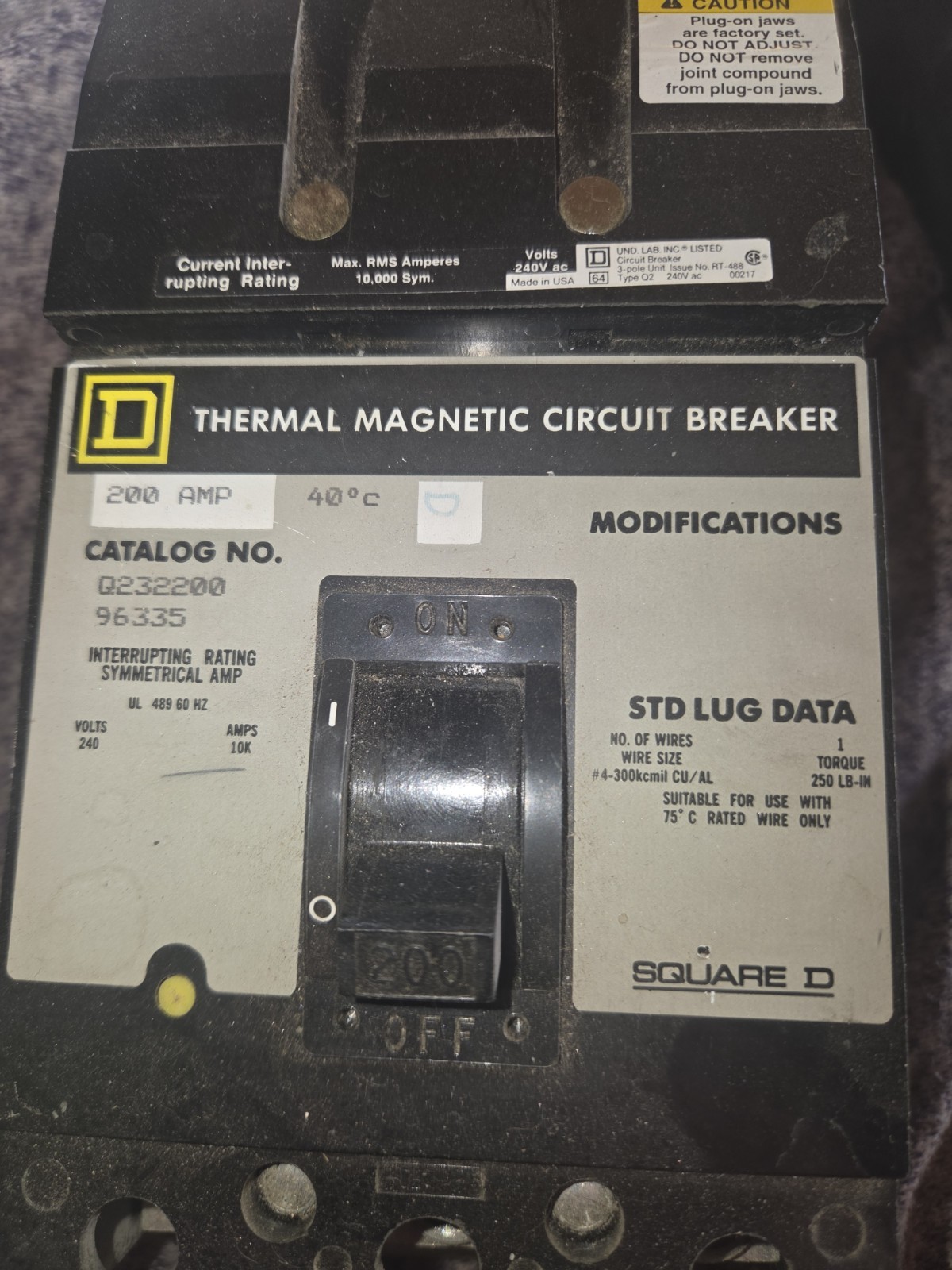 Square D 200 Amp I-Line Molded Case Circuit Breaker 3 Pole 240 VAC Q232200