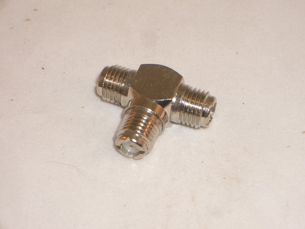 WORKMAN 40-7618 MINI UHF FEMALE TO DUAL MINI UHF FEMALE TEE CONNECTOR ADAPTER WORKMAN 40-7618 MINI UHF FEMALE TO DUAL MINI UHF FEMALE TEE CONNECTOR ADAPTER