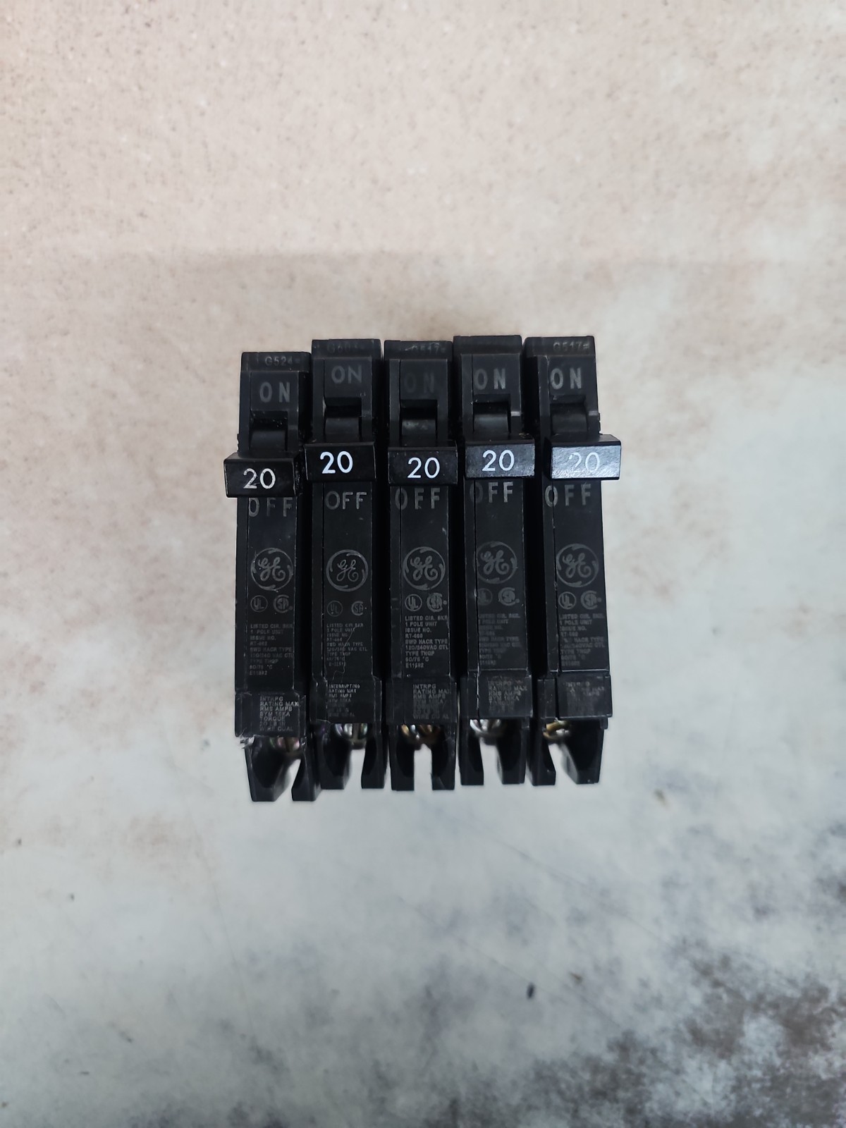 LOT OF 5 GE Thin Series Circuit Breaker 1-Pole 20-Amp THQP120