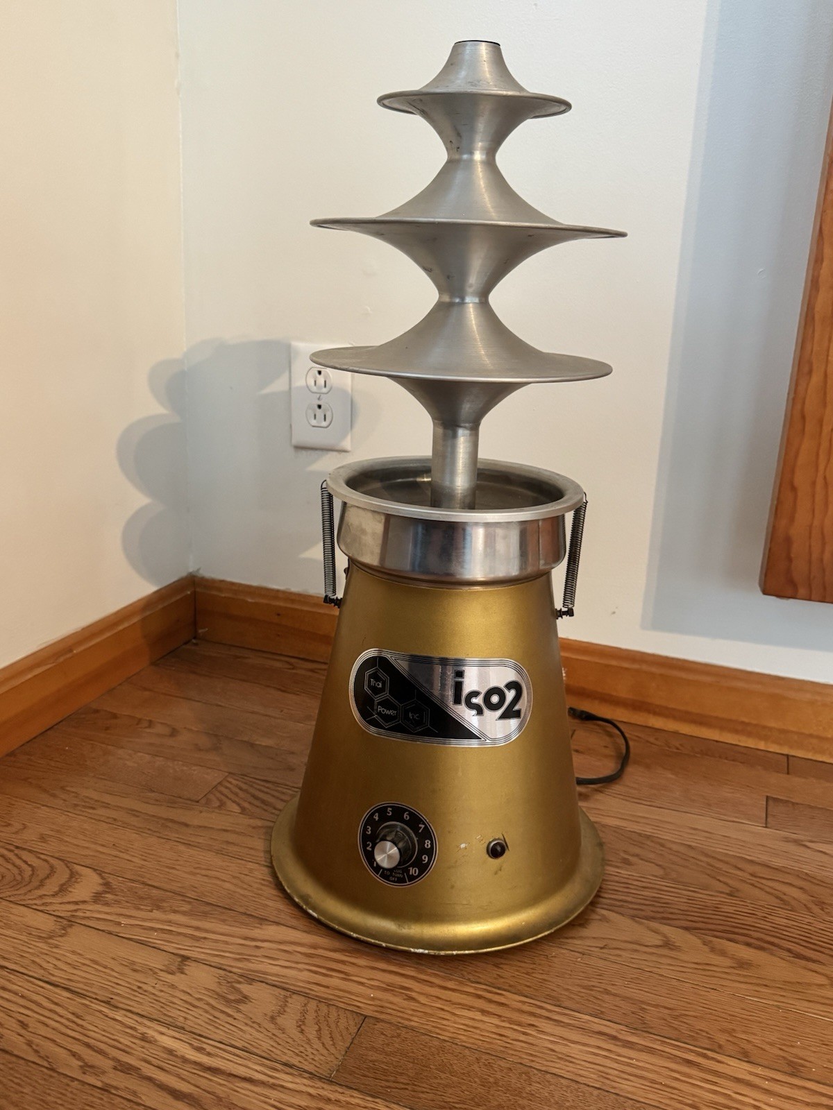 Vintage THAI POWER ISO 2 ISO2 Isomerizer essential Oil Extractor Powered Tested Vintage THAI POWER ISO 2 ISO2 Isomerizer essential Oil Extractor Powered Tested