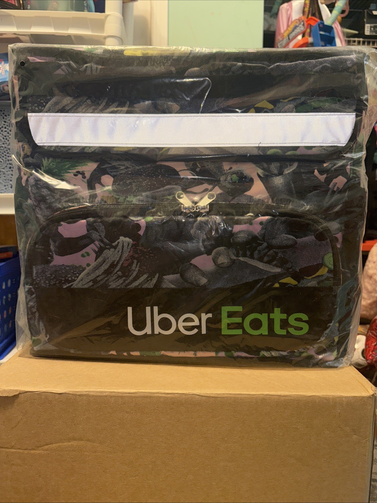 NEW UberEats Limited Edition Artist Series X-Large Delivery Bag BackPack NEW UberEats Limited Edition Artist Series X-Large Delivery Bag BackPack
