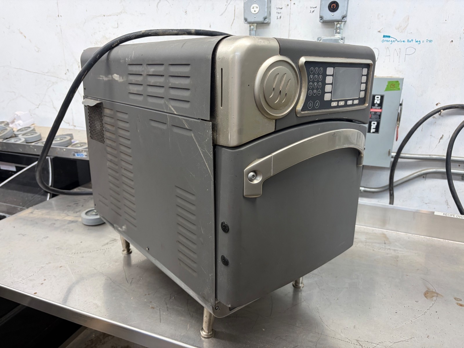 2017 TurboChef NGO Commercial Rapid Cook Subway Electric Toaster Oven 208/240v 2017 TurboChef NGO Commercial Rapid Cook Subway Electric Toaster Oven 208/240v