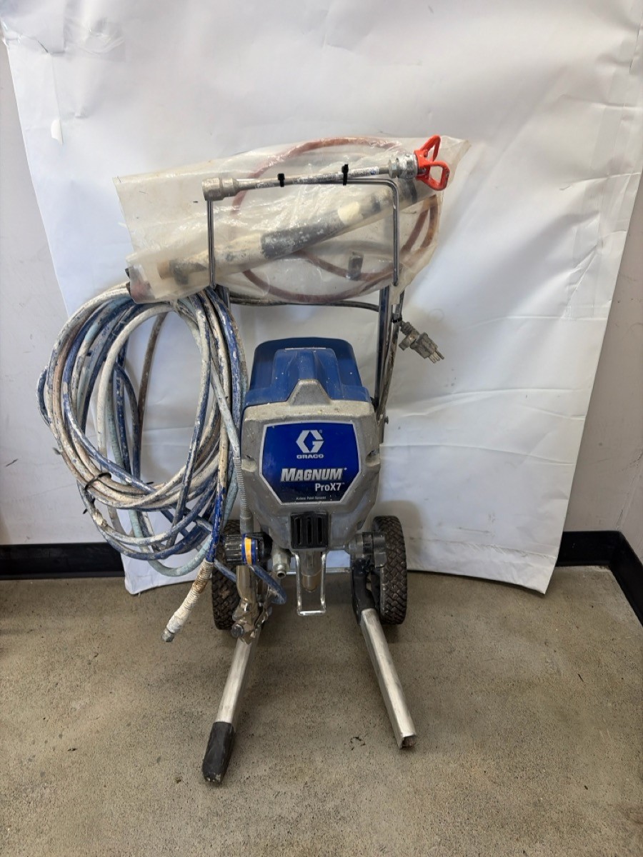 GRACO MAGNUM PRO X7 PRE-OWNED (P23018032) GRACO MAGNUM PRO X7 PRE-OWNED (P23018032)