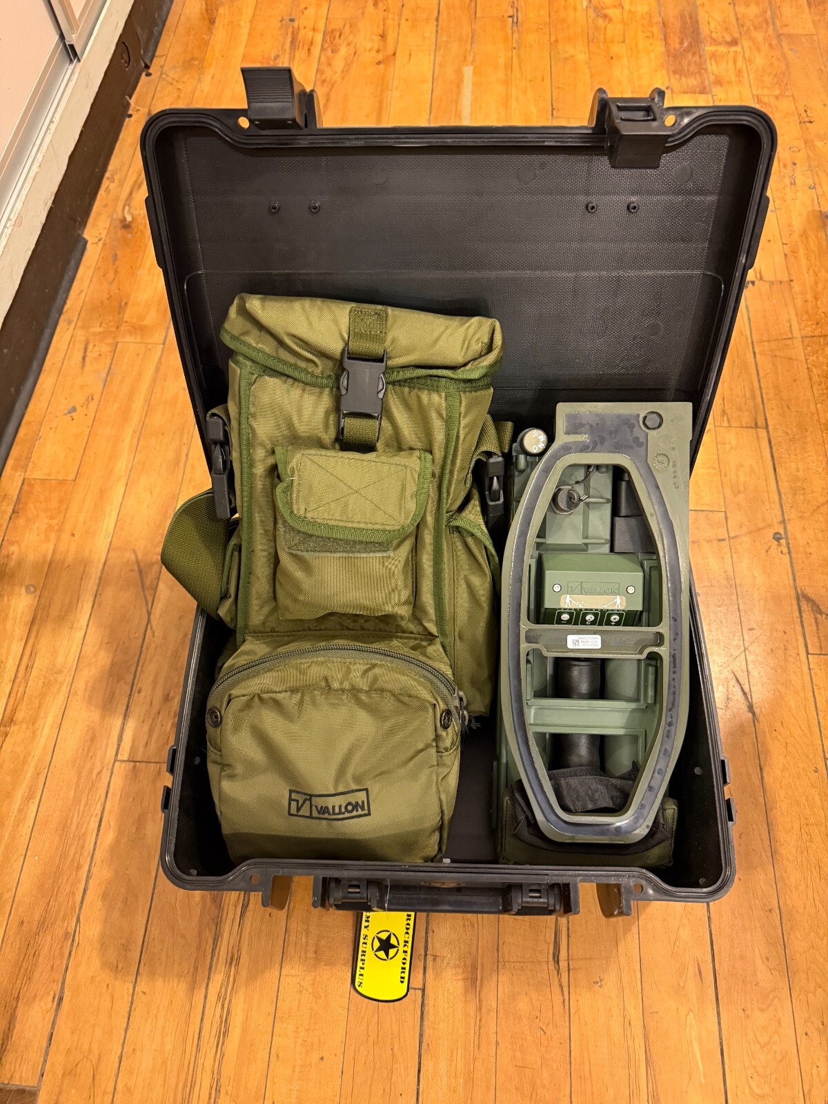 VALLON VMC1 Mine Metal Detector Kit w/Headset, Accessories US Military VALLON VMC1 Mine Metal Detector Kit w/Headset, Accessories US Military