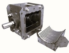 14 X 5MM BLADE BASIC SHREDDER - 3 ROTATION SHEAR BLADES - 6MM MESH picture