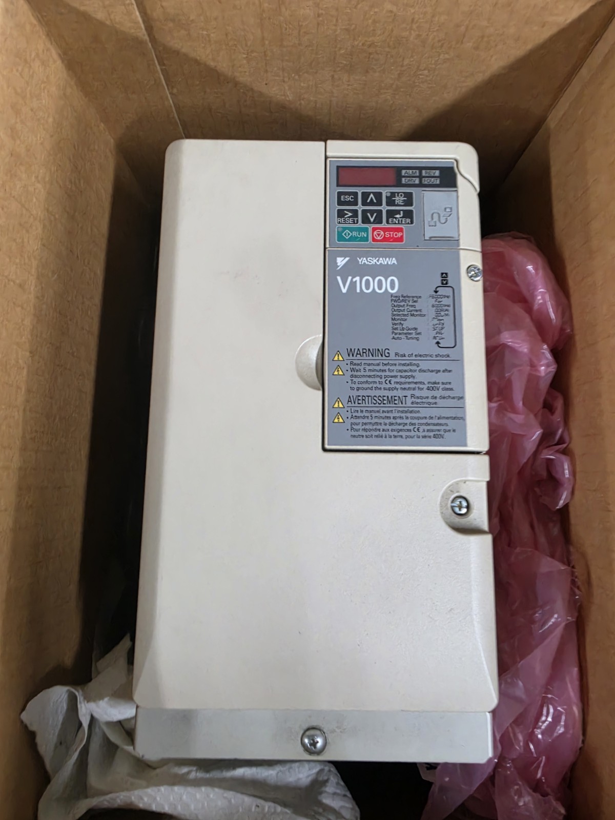 Yaskawa CIMR-VU2A0030FAA Industrial AC Drive - Gray Yaskawa CIMR-VU2A0030FAA Industrial AC Drive - Gray