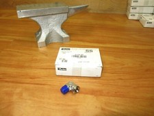 Parker 2-2 SE-SS (BOX OF 10) Stainless Steel Instrumentation Street Elbow *NEW* picture