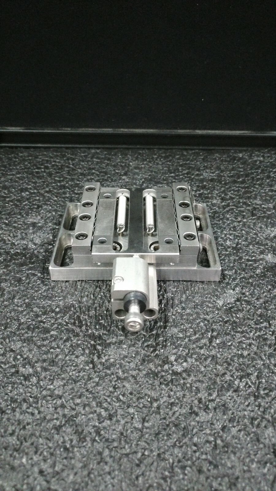 NEWPORT M-462 Series Precision Integrated Crossed Roller Bearing Linear Stage