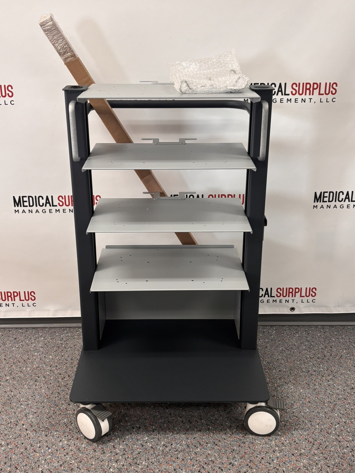 ARTHREX DualWave UTILITY CART W/ IV POLE & STORAGE SHELVES. NEW. ARTHREX DualWave UTILITY CART W/ IV POLE & STORAGE SHELVES. NEW.