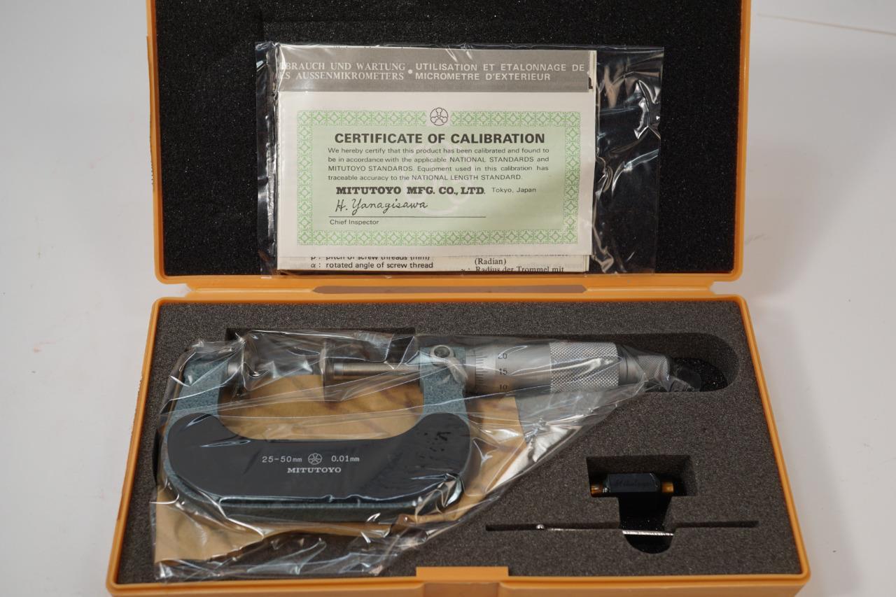 New Mitutoyo Japan 25-50mm .01mm Grad Disc & Flange Micrometer 123-102 New Mitutoyo Japan 25-50mm .01mm Grad Disc & Flange Micrometer 123-102
