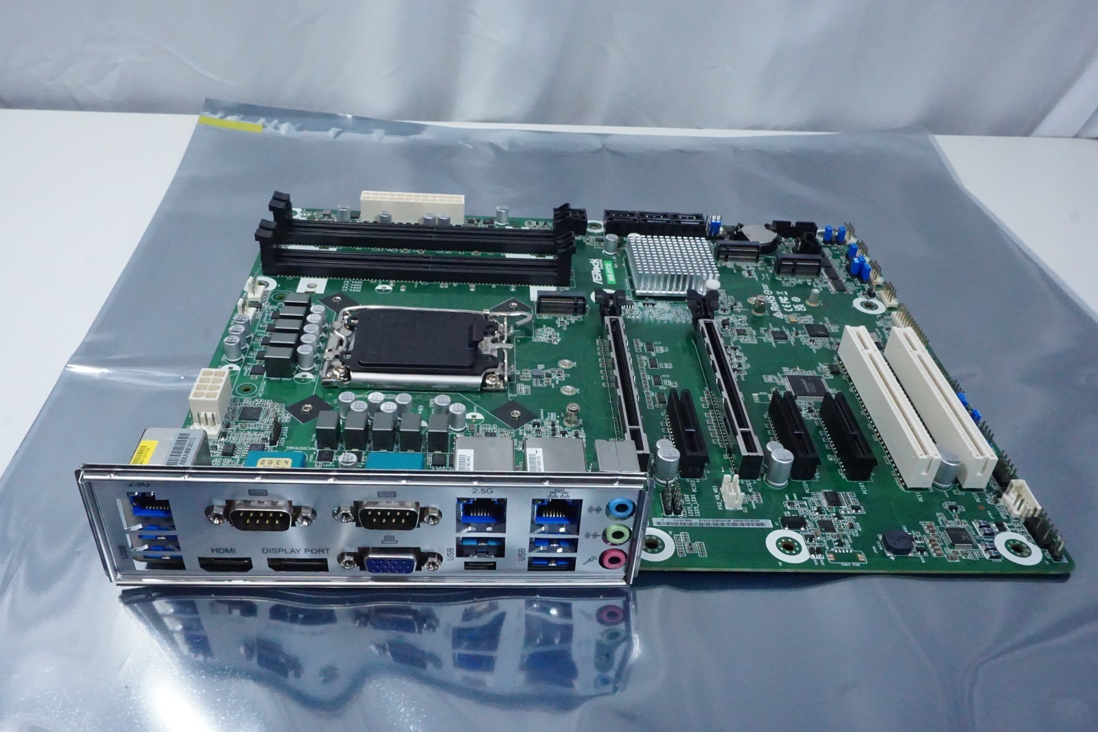 ASRock IMB-X1712 industrial ATX motherboard FOR Intel 12th, 13th, and 14th Gen ASRock IMB-X1712 industrial ATX motherboard FOR Intel 12th, 13th, and 14th Gen