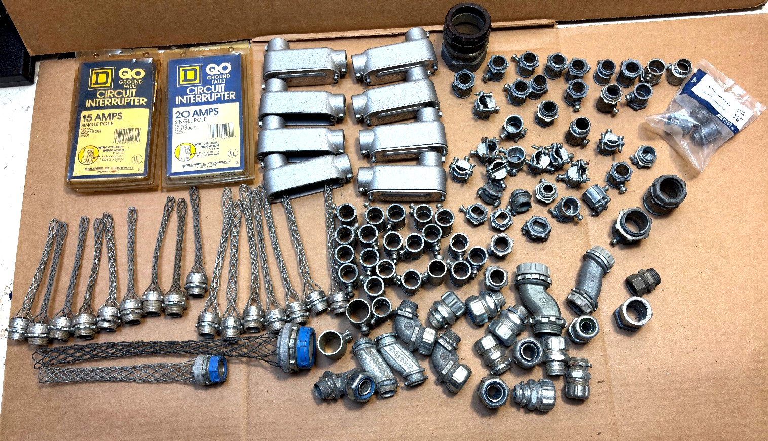 Electricians Lot of EMT & GFCI Square D breaker, Cable Box elbow connectors Electricians Lot of EMT & GFCI Square D breaker, Cable Box elbow connectors