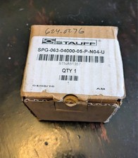 New Stauff SPG-063-04000-05-P-N04-U Pressure Gauge picture