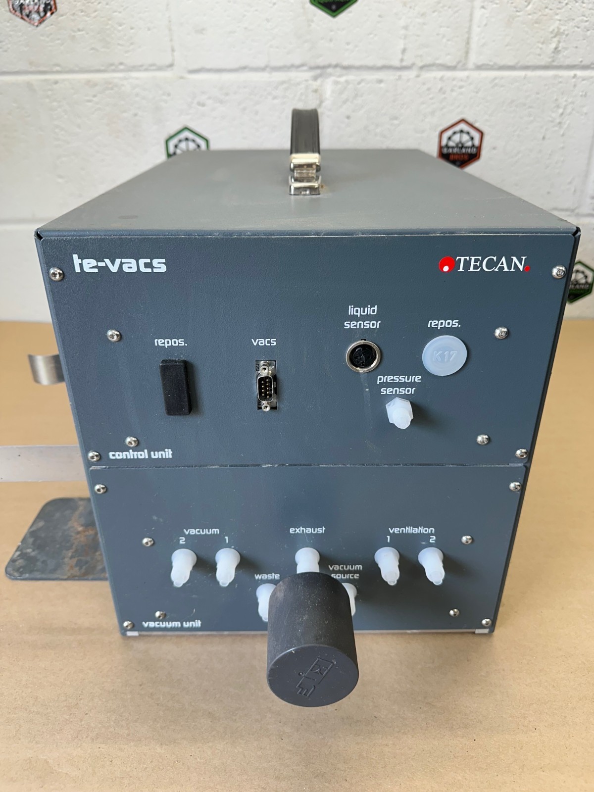 Tecan Schwelz AG Option TE-VACS Option Box Control Unit Tecan Schwelz AG Option TE-VACS Option Box Control Unit