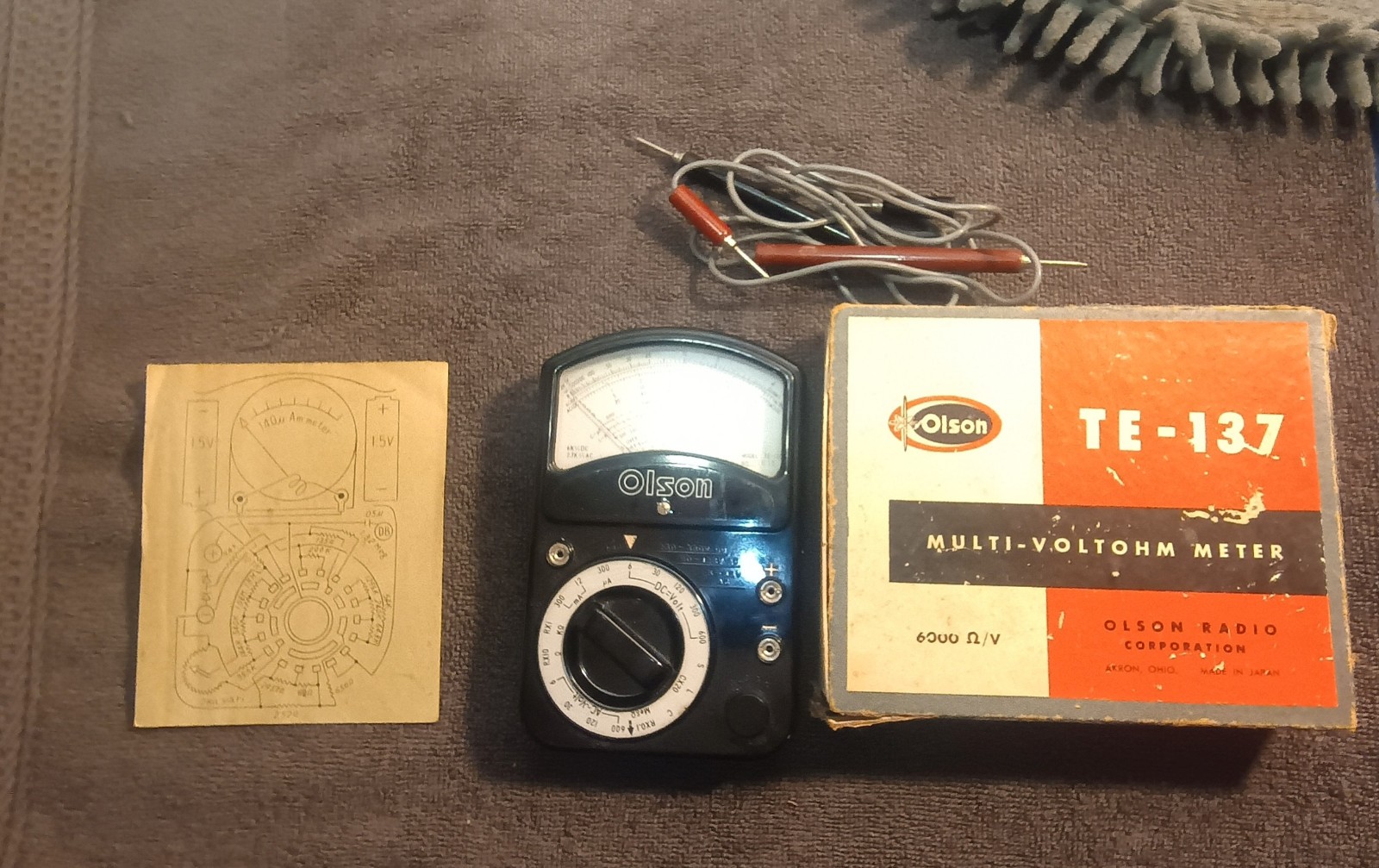 Vintage Olson TE-137 Analog Multimeter with Leads Japan Vintage Olson TE-137 Analog Multimeter with Leads Japan