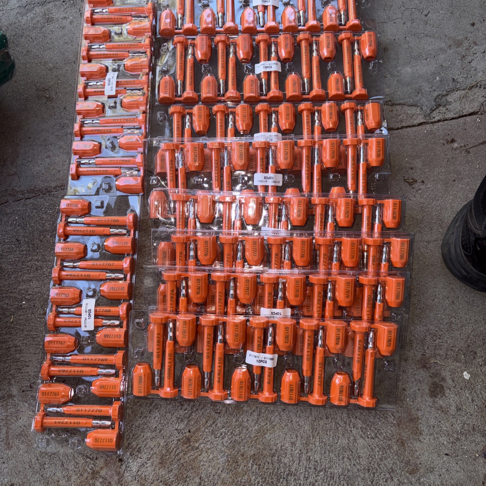 YaeMarine 100Pcs Bolt Seal Shipping Seal for Cargo Containers and Truck Trailers YaeMarine 100Pcs Bolt Seal Shipping Seal for Cargo Containers and Truck Trailers