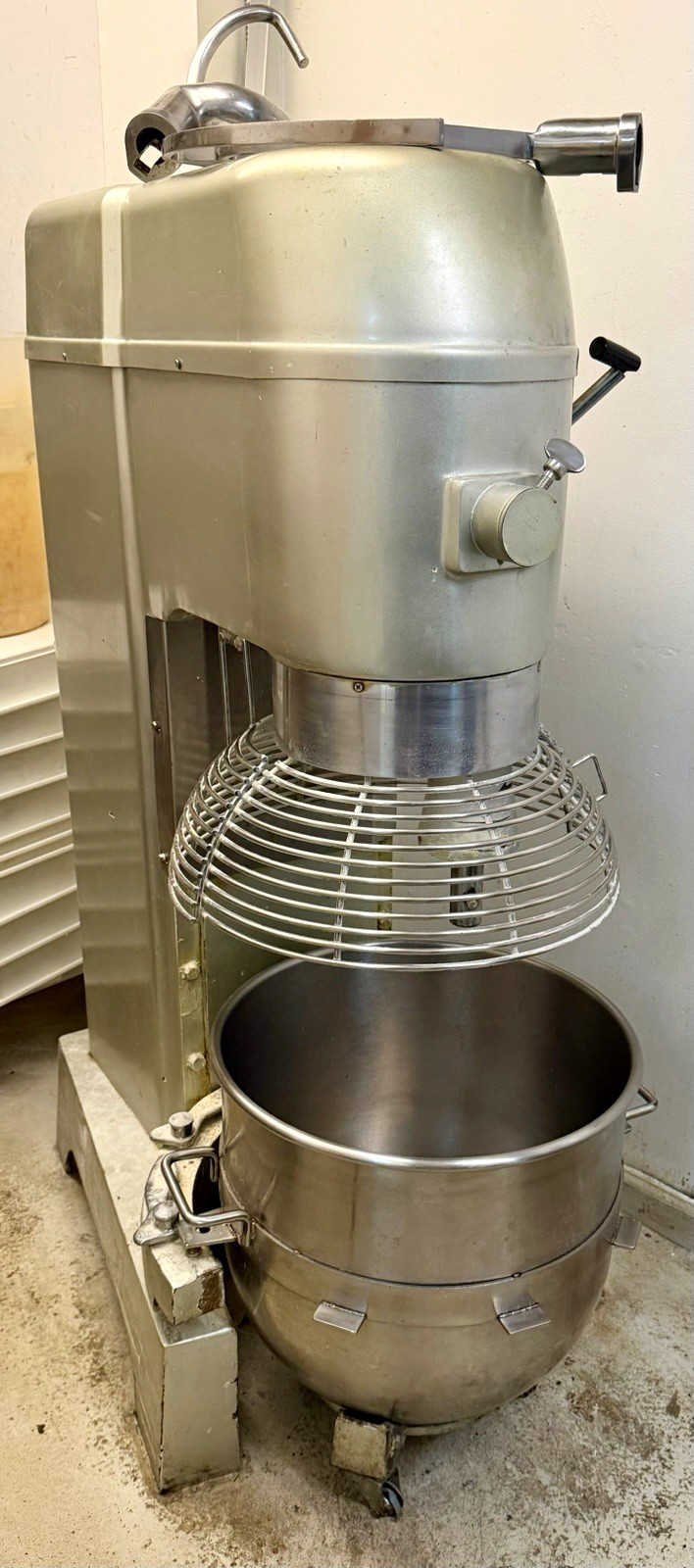 Eurodib M60A220ETL 60 qt Planetary Mixer - Floor Model, 3 1/2 hp, 208 240v/3ph Eurodib M60A220ETL 60 qt Planetary Mixer - Floor Model, 3 1/2 hp, 208 240v/3ph