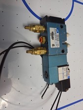 SOLENOID VALVE MAC 811C-PM-111CA-152 picture