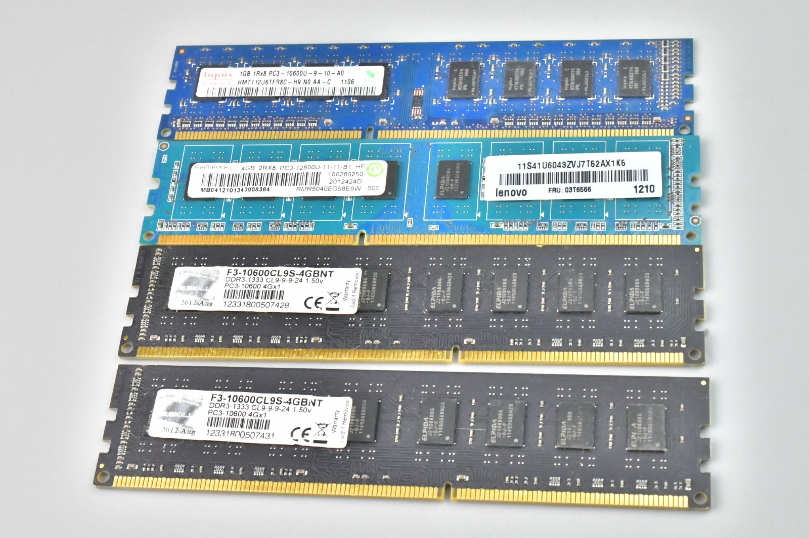 SK HYNIX Ramaxel Memory RAM Lot x 4 SK HYNIX Ramaxel Memory RAM Lot x 4